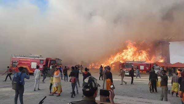 fire in mahakumbh 2025