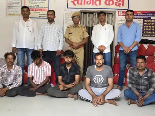 Brutal murder of wife for insurance money: Head crushed with a stone, husband kept narrating a false road accident story