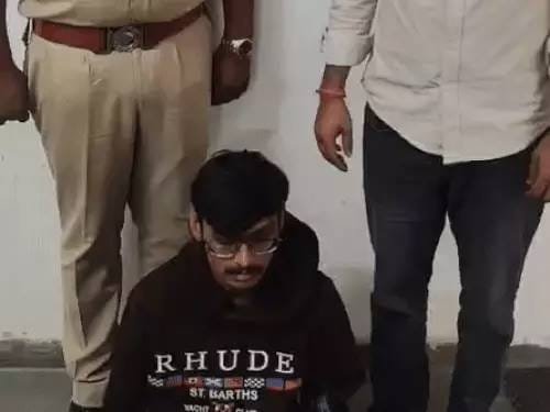 The mastermind was arrested after being duped into promising crores of rupees in profits.