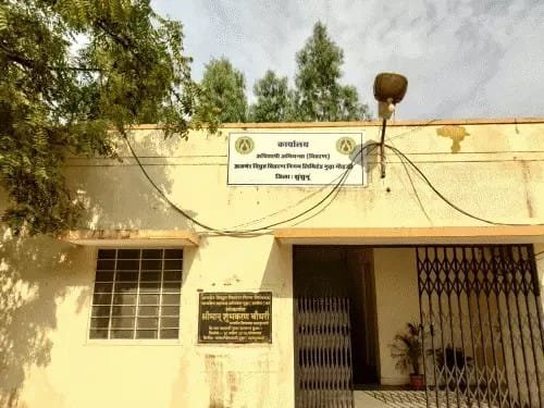 Tension escalates after electrician assaulted in Hukumpura; employees warn of agitation