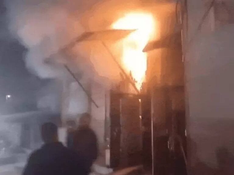 Massive fire in Jhunjhunu: Cosmetic shop gutted, goods worth lakhs of rupees destroyed